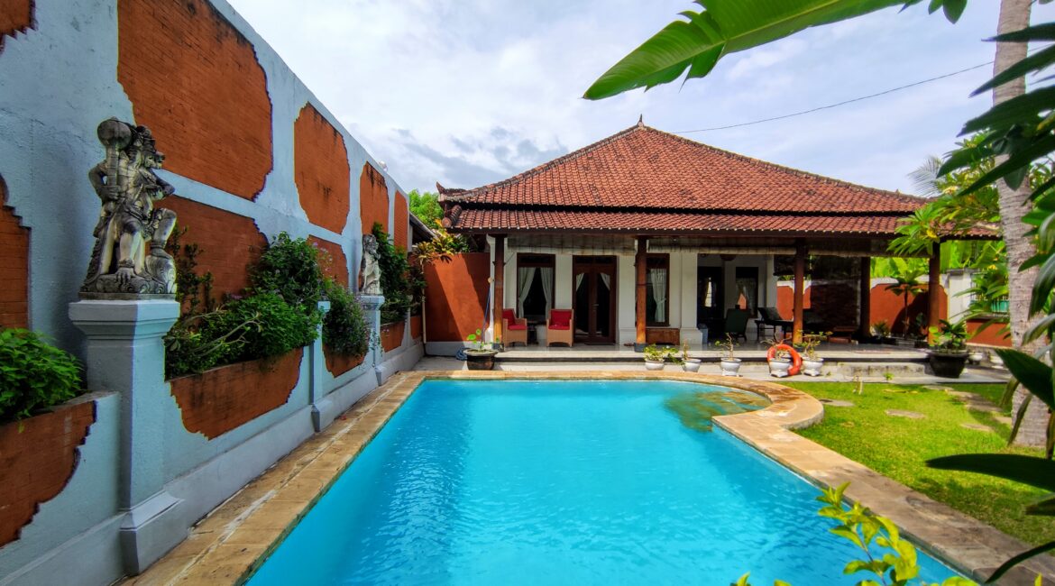 3-Bedroom Villa for Sale in Central Kalibukbuk Lovina – Spacious, Prime Location | Freehold (SHM)