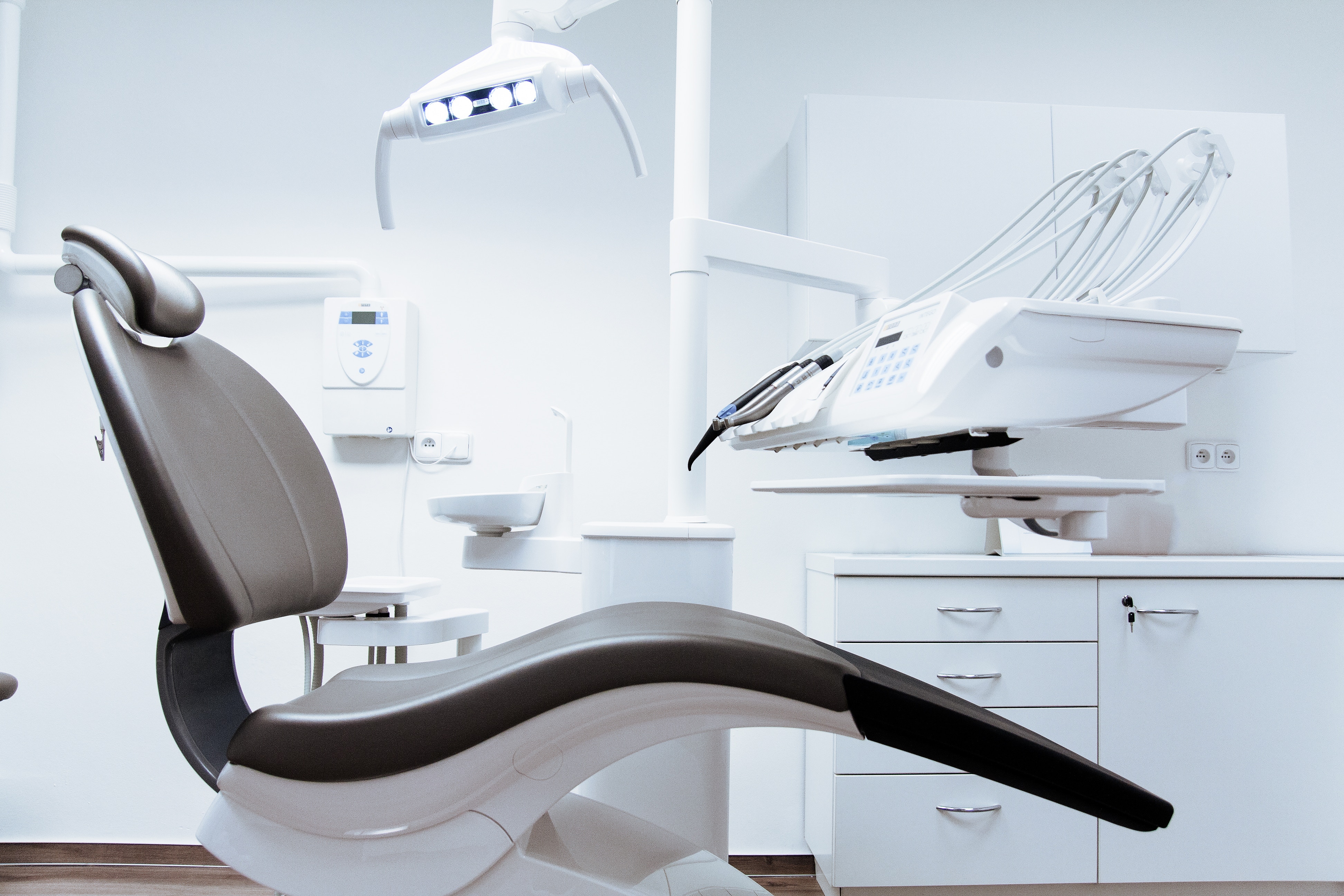 Dentists Chair. Photo: http://nursingschoolsnearme.com/