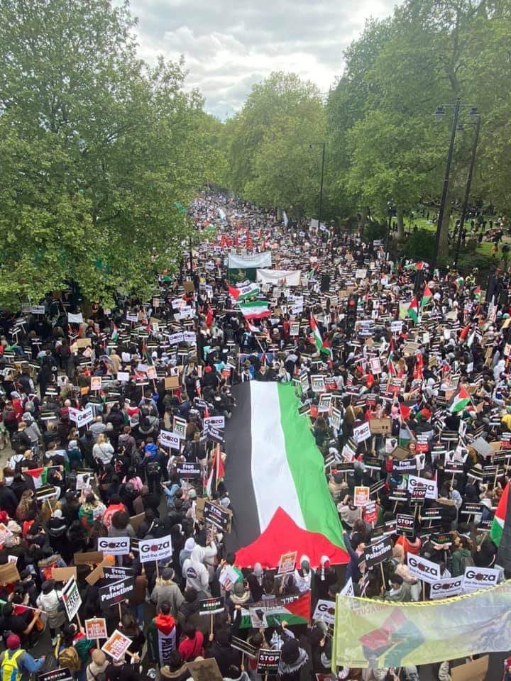 Hundreds of Thousands gather in London
