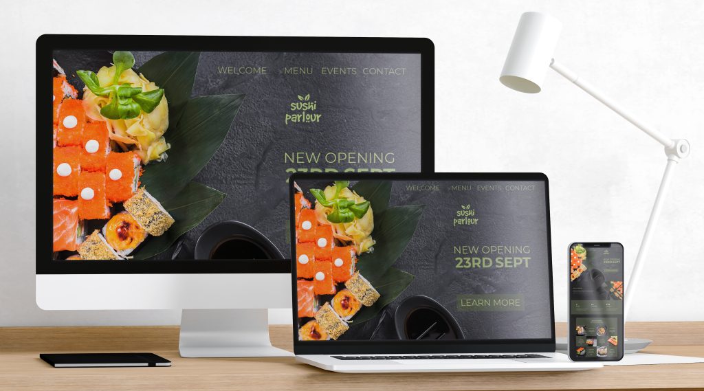 Billede viser en professionel hjememeside vist i et responsivt hjemmesie design