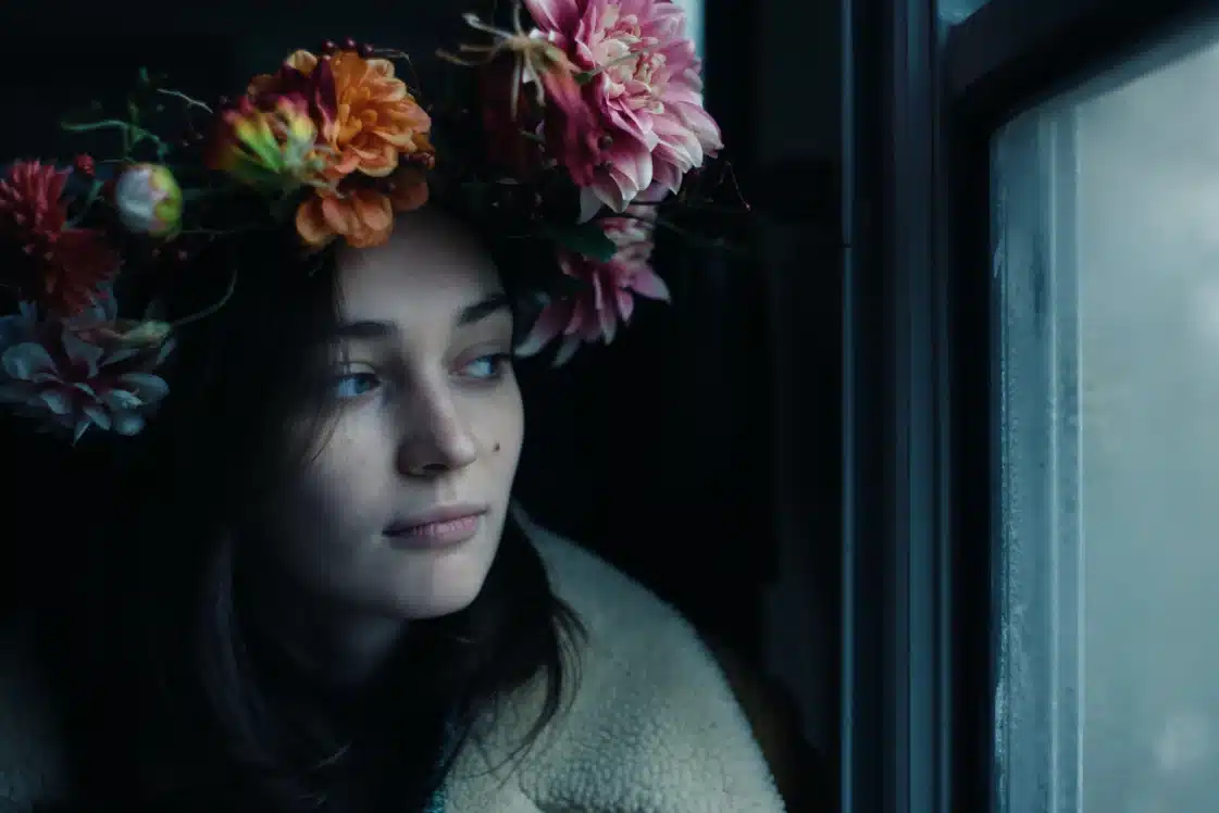 Oylain-da chiroyli mushuklarni tomosha qiling