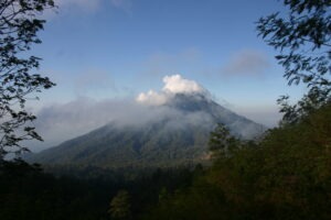 voyage à Bali Java vue depuis le volcan kawa Ijen