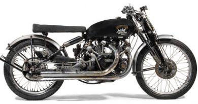 1951 Vincent 998cc Black Lightning