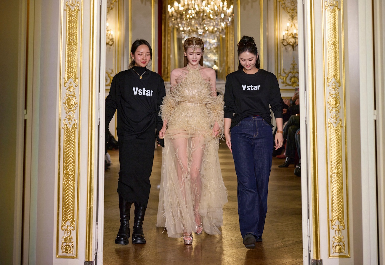 Elephant Princess dévoile ses ailes de Ganesh: une nouvelle collection Couture