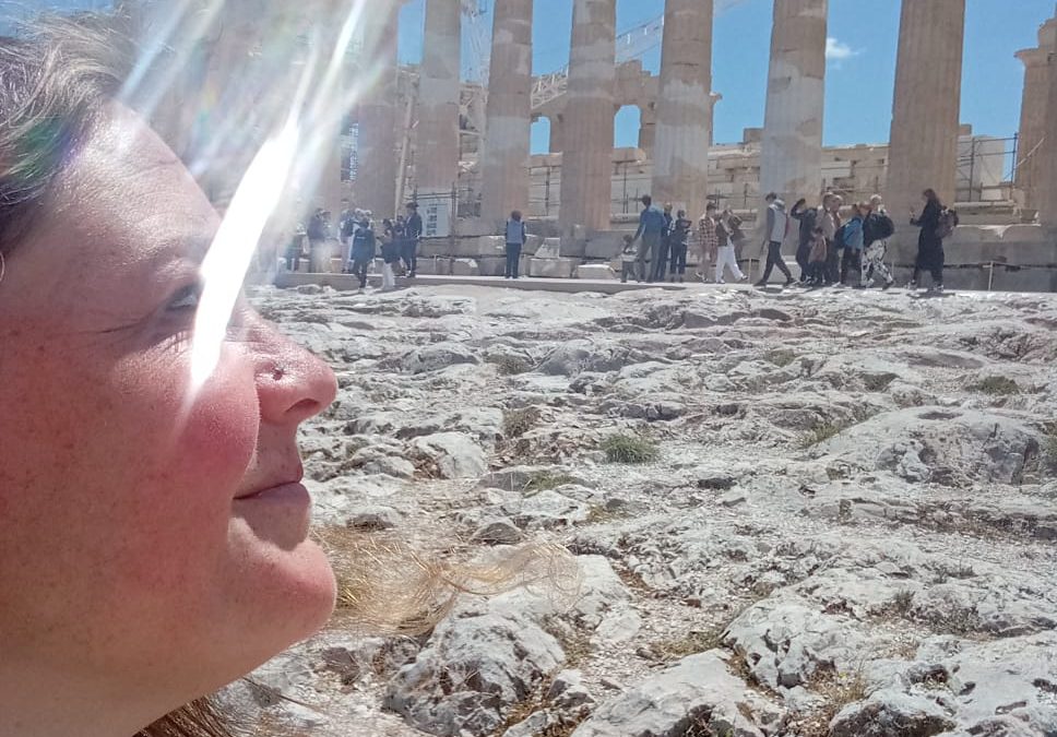 Lydia treffen auf der Akropolis göttliche Sonnenstrahlen von Athene