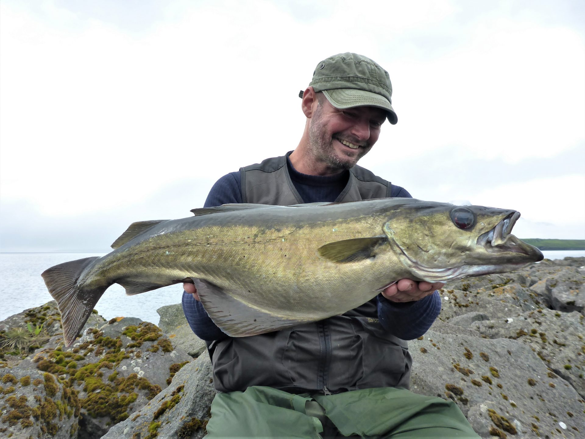 Læs alt om lystfiskeri i Færøerne.