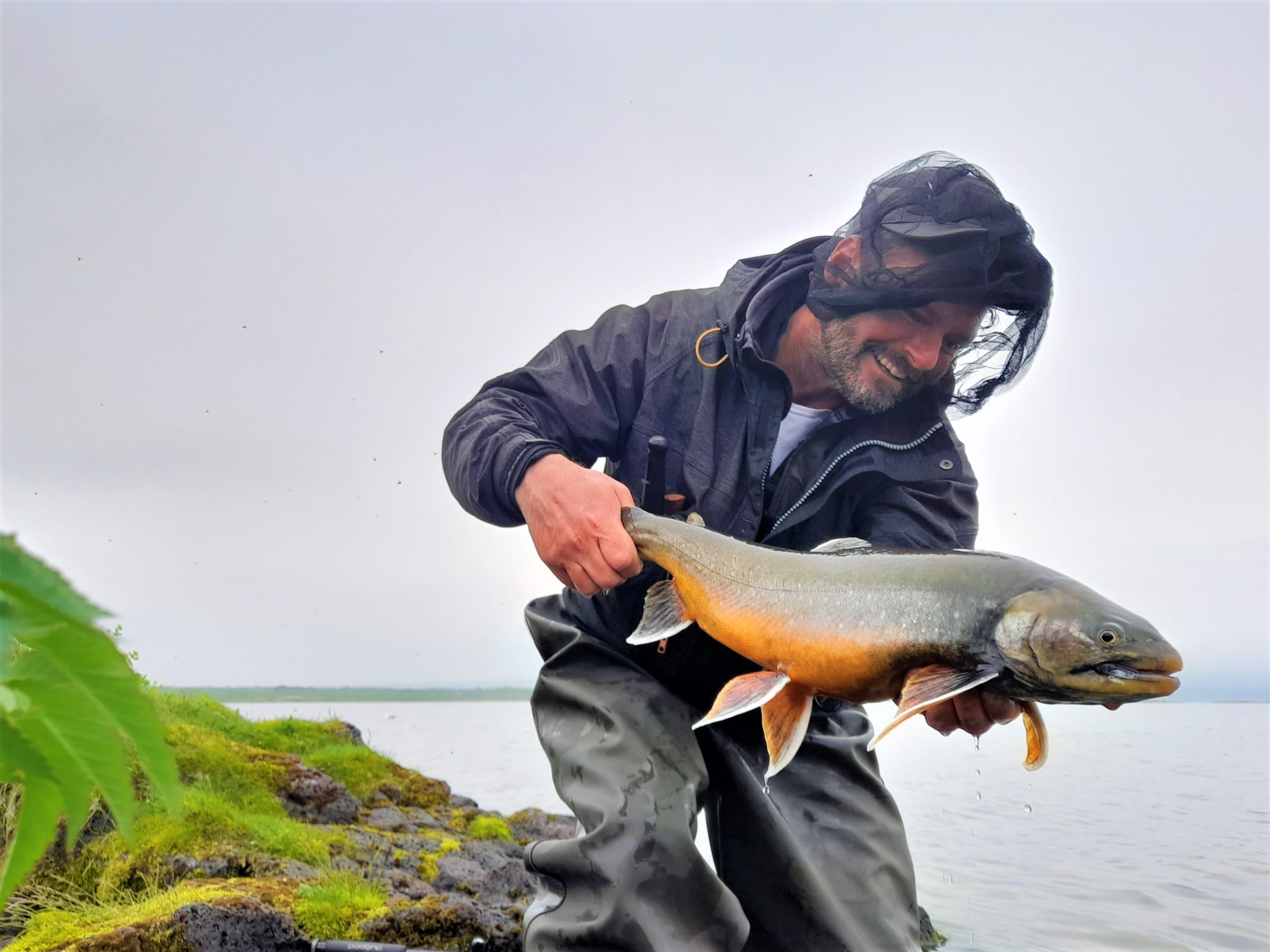 Lystfiskeri i Island efter rødding i søer.