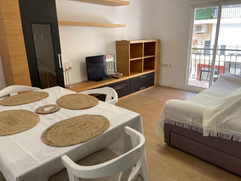 Piso de estudiantes con 4 habitaciones – Ref. 001509 Piso de estudiantes con 4 habitaciones – Ref. 001509