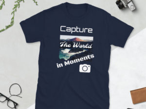 Kurzärmeliges Unisex-T-Shirt CAPTURE THE WORLD IN MOMENTS