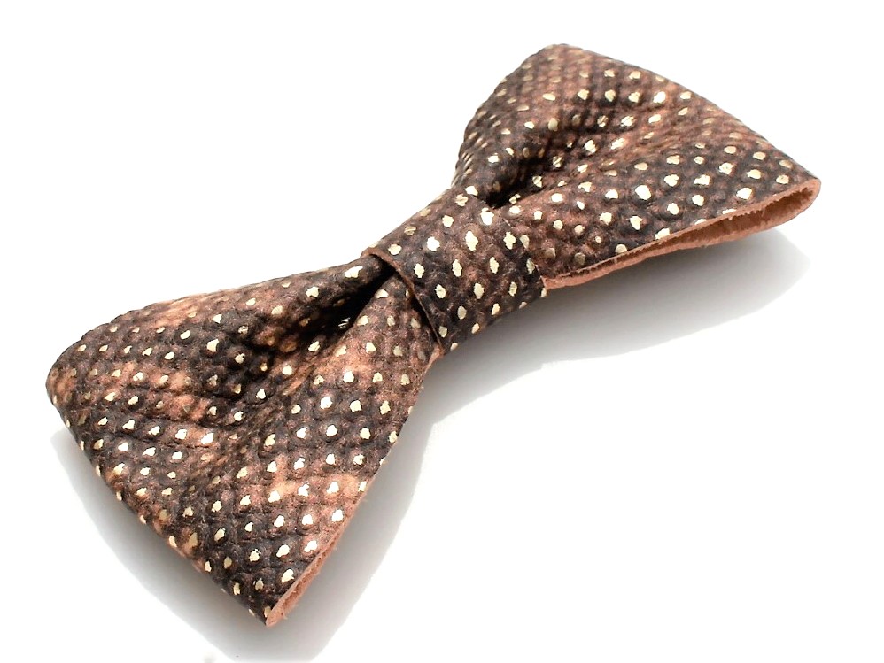 Brun sløjfe broche med reptil print og guld prikker - fest brocher - Billede 2