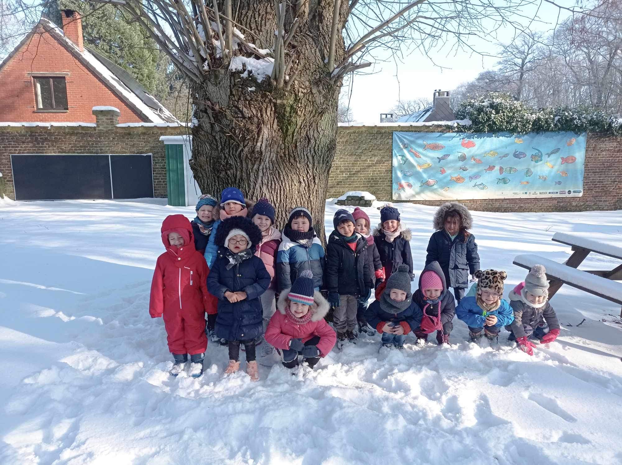 High-Quality Jeux Dans Les Cours D'école | Tempête Autour Des Buttes De Neige Abstract for Your Screen High-Quality Jeux Dans Les Cours D'école | Tempête Autour Des Buttes De Neige Abstract for Your Screen