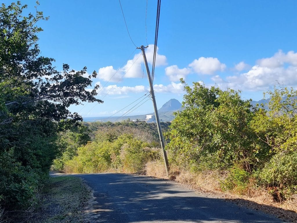 The road from Vieux Fort to Moule à Chique