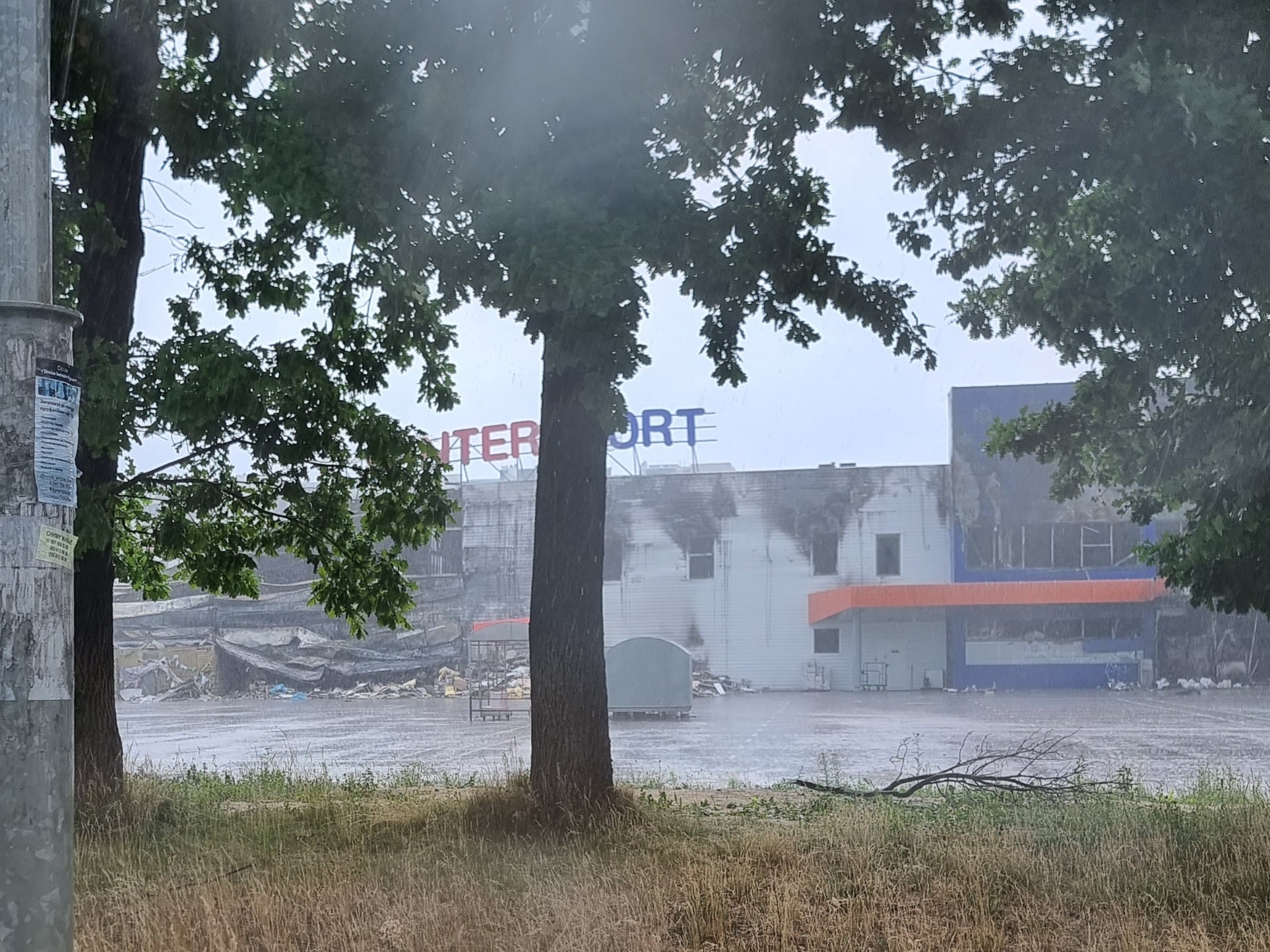 A bombed Intersport store