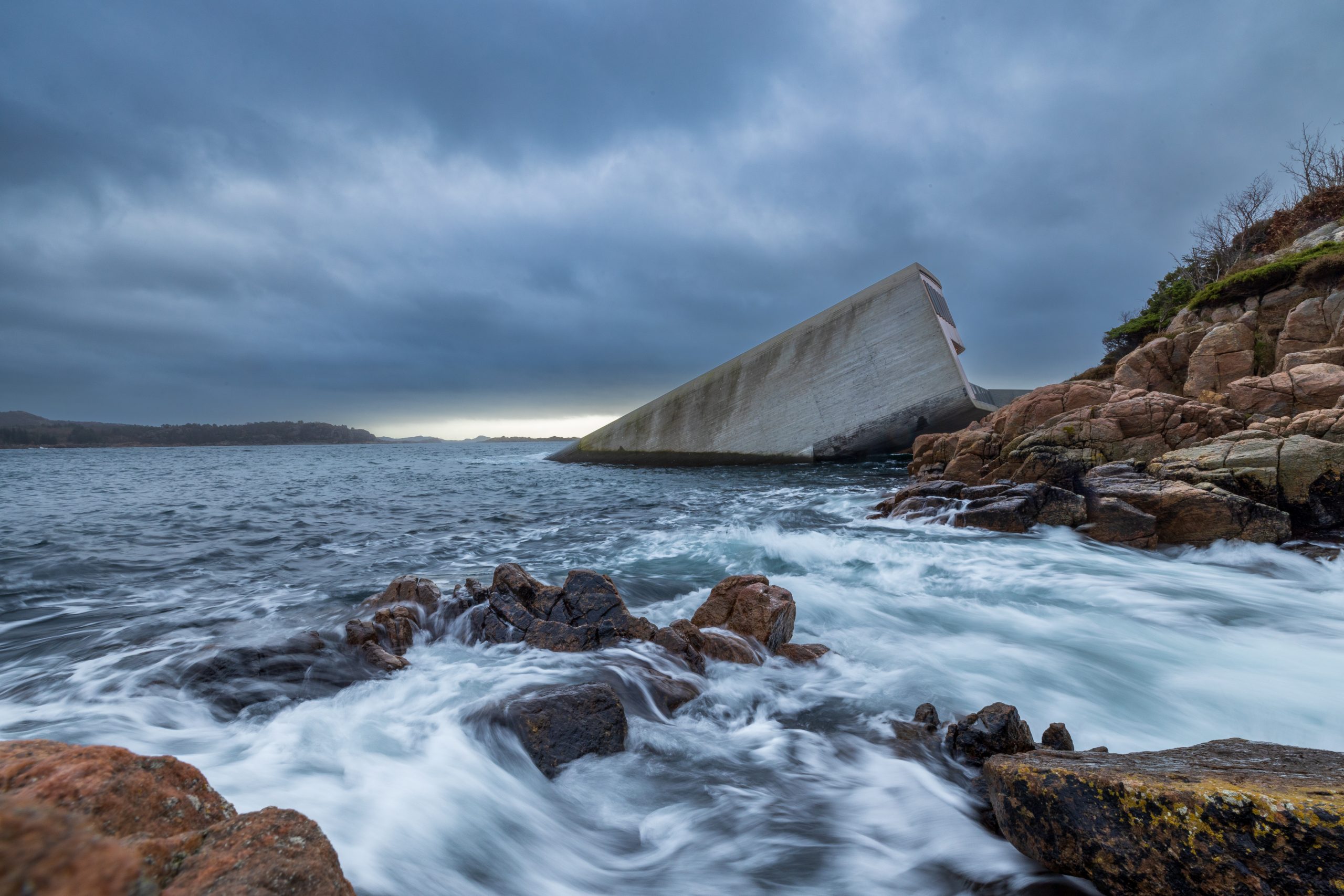 Under, Lindesnes