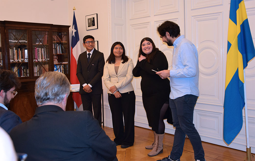 Yamil, Michelle y Francisca fueron muy bien acogidos por los investigadores chilenos en Suecia. Foto: Marisol Aliaga.