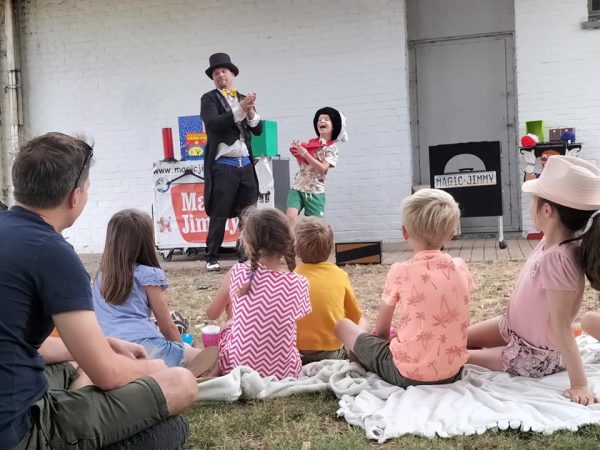 Magic Clown Jimmy kan ook in de tuin