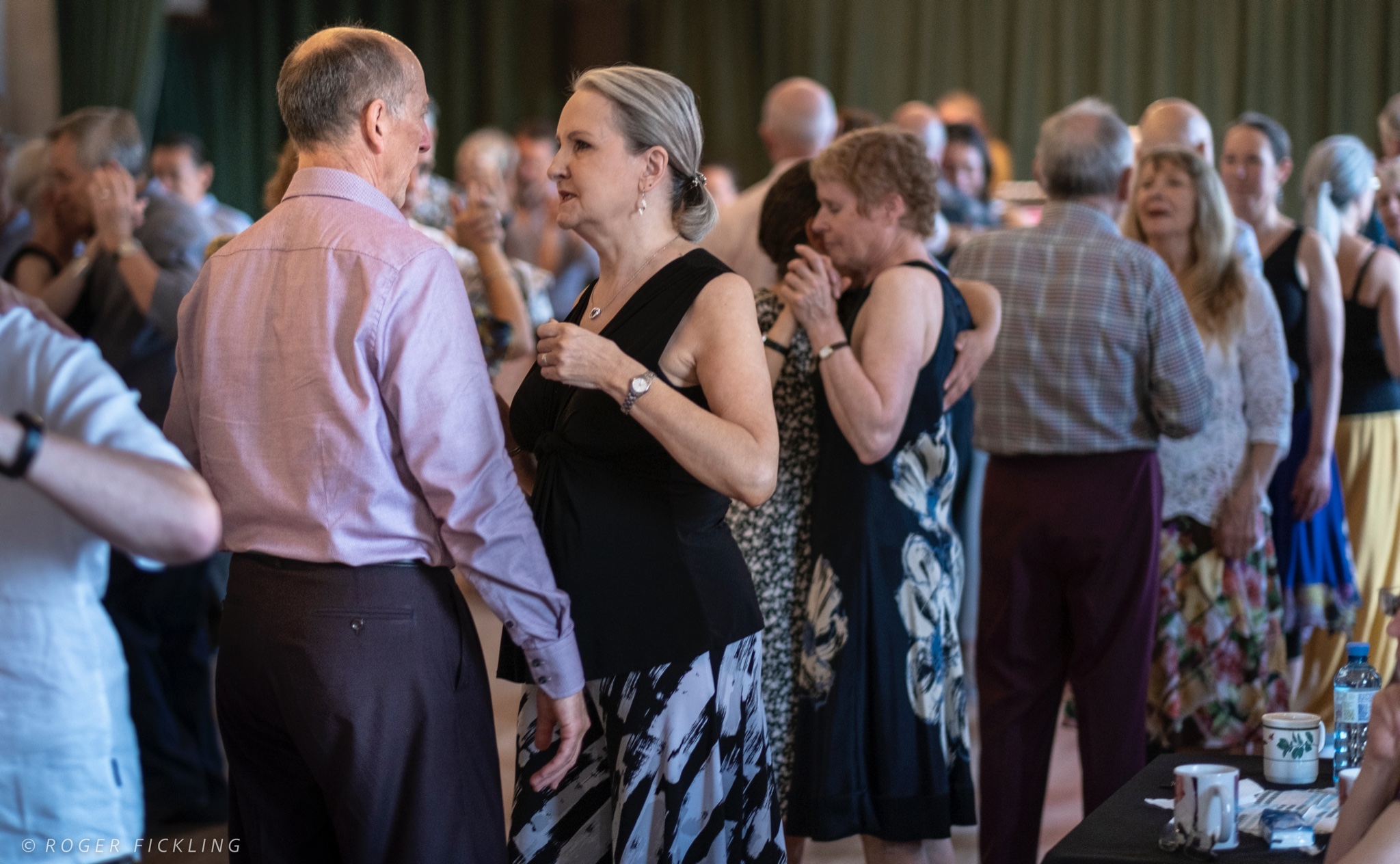 Argentine Tango dancers dancing at The Magic R0undabout Milonga