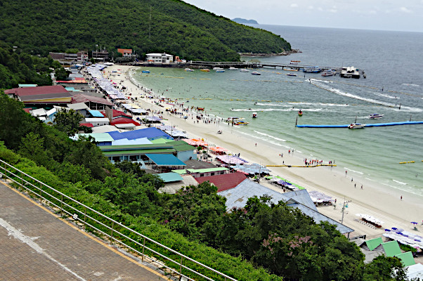 Tawaen Beach