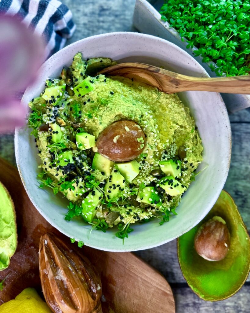 Avocado hummus