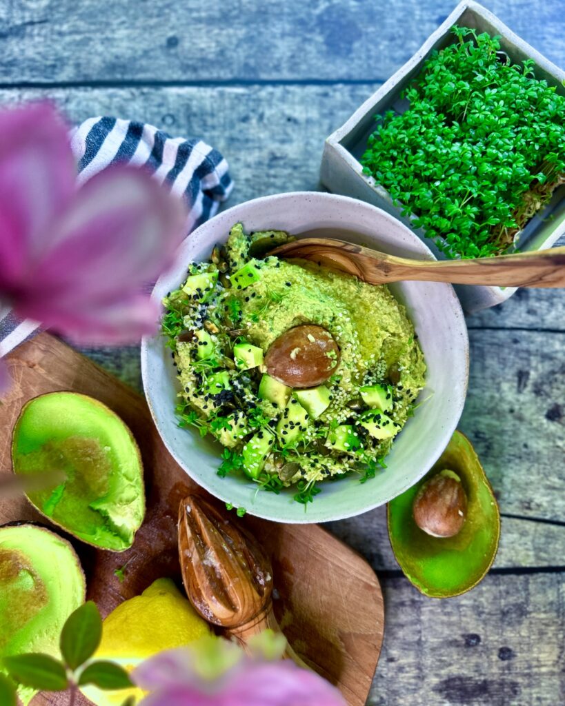 Avocado hummus