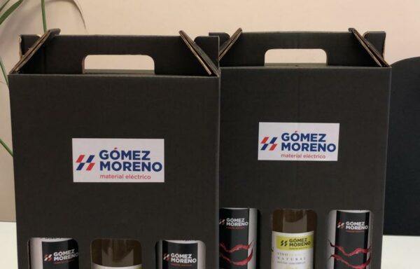 Dos lotes de vinos enviados por Gómez Moreno Material Eléctrico