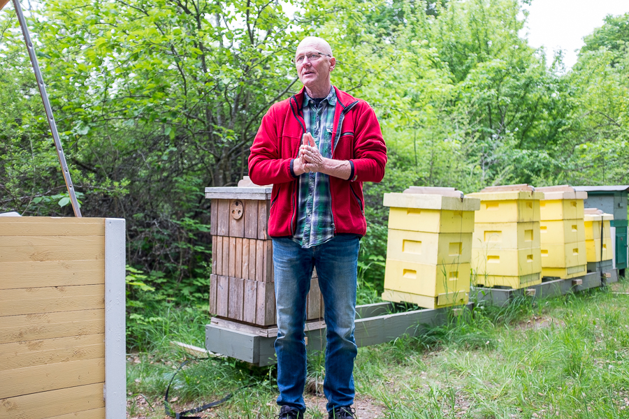 Möte med Mälaröbiodlarna vid Ekebyhovs slott med bisjukdomskonsulent Preben Kristiansen från SBR. Fotograf Mats Andersson www.bubbelbubbel.se.