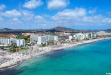 Cala Millor ist ein beliebter Ferienort und Strand an der Ostküste Mallorcas.