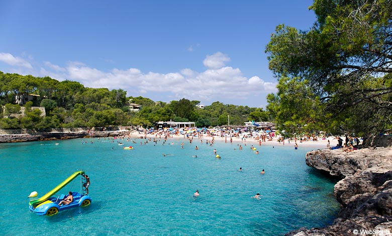 Stranden Cala Mondrago ligger i nasjonalparken ved samme navn