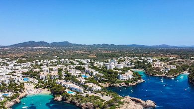 Cala d'Or är en vacker semesterort med fem härliga stränder