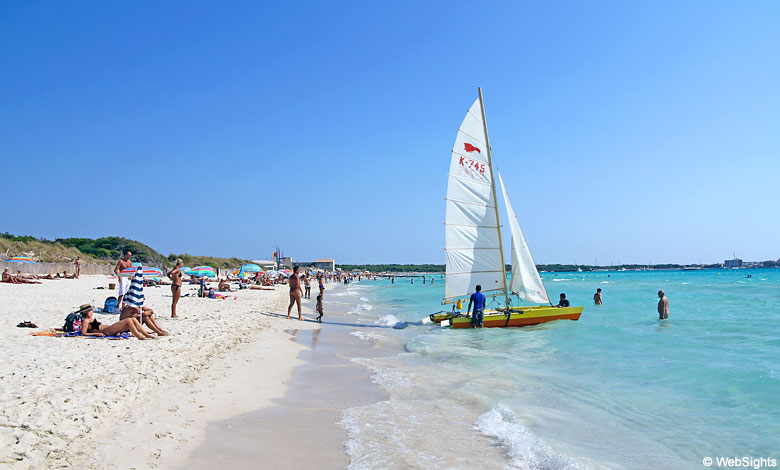 Es Trenc är en underbar och populär strand på Mallorca.