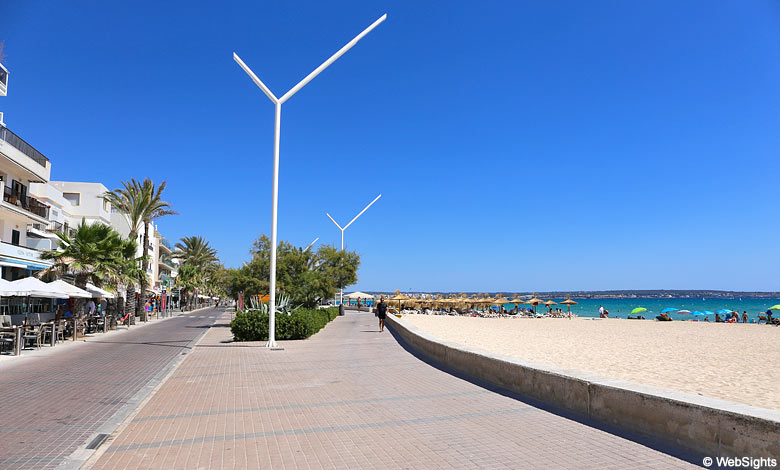 Die Strandpromenade in Playa de Palma auf Mallorca