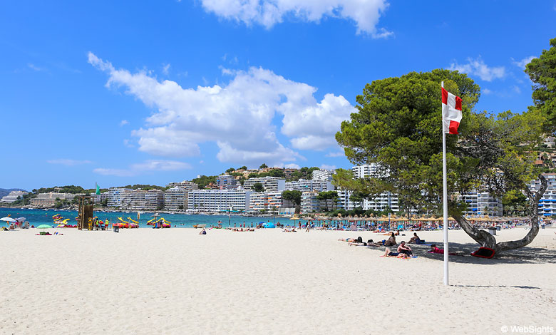 Playa de Santa Ponsa strand op Mallorca