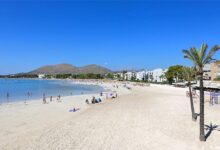 Stranden i Port d'Alcudia er en av de beste strendene på Mallorca
