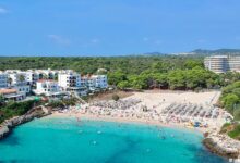 Porto Colom Strand und Urlaubsort auf Mallorca