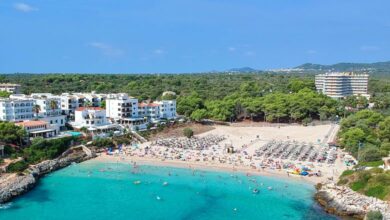 Porto Colom Strand und Urlaubsort auf Mallorca