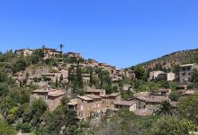 Den smukke bjerglandsby Deià på Mallorca