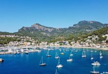 Puerto de Sóller er en hyggelig ferieby på Mallorcas vestkyst