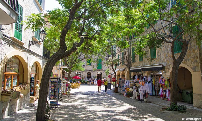 Valldemossa shopping