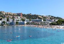 Santa Ponsa er et familievennlig feriested på Mallorca. Stor og vakker strand
