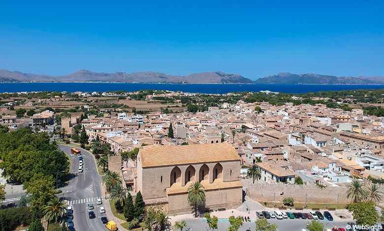 Gamla staden i Alcudia på Mallorca