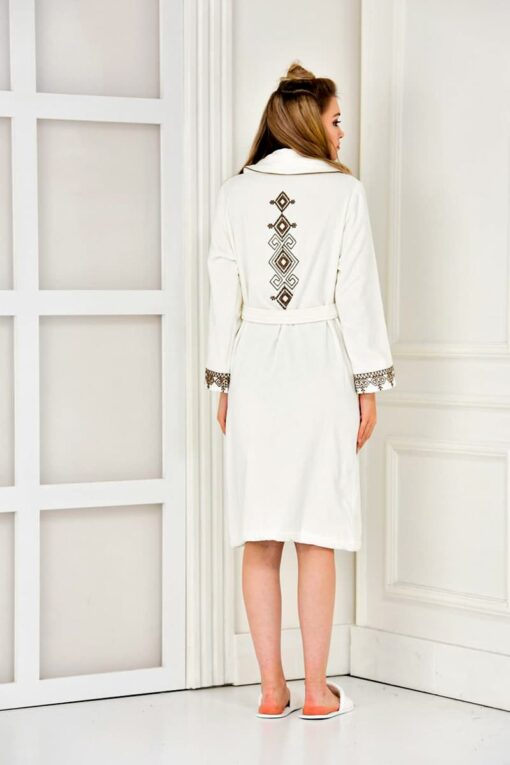 Luxury bathrobe in white with embroidery at the upper back - organic quality