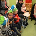 Sinterklaas sint piet sinterklaasfeest 5 december vieren crèche pepernoten taaitaai op schoot cadeau kado