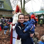 Sinterklaas sint piet sinterklaasfeest 5 december vieren crèche pepernoten taaitaai op schoot cadeau kado dreumes peuter mama