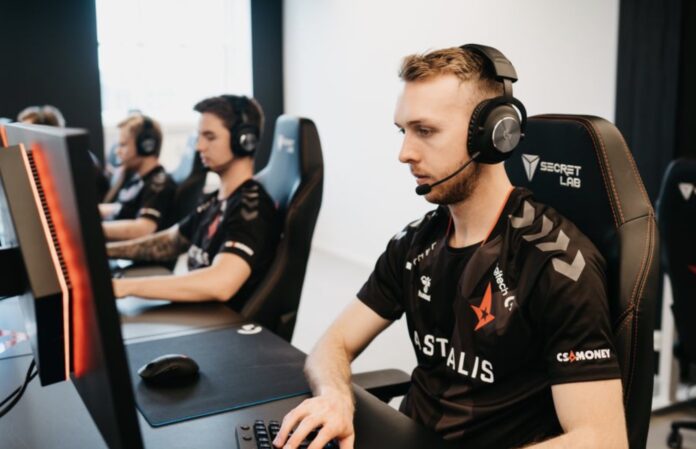 Astralis i samarbejde med Esportal