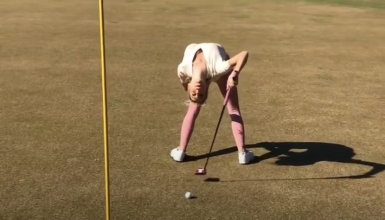 Video: Det mærkeligste golfslag i historien