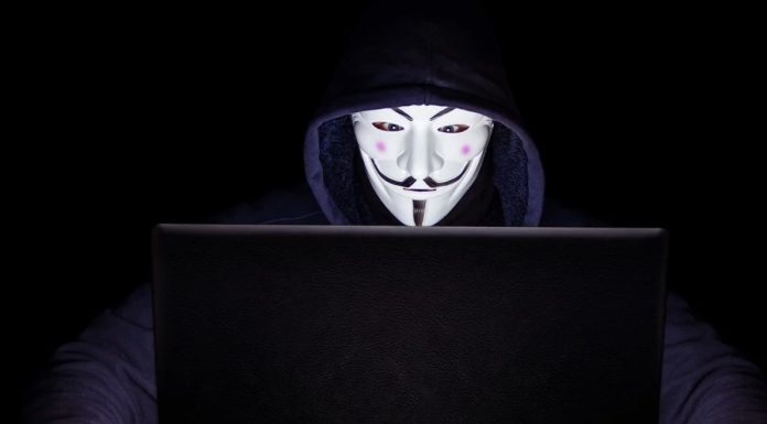 Anonymous hilsen til Putin