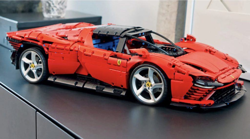 LEGO Technic Ferrari Daytona SP3