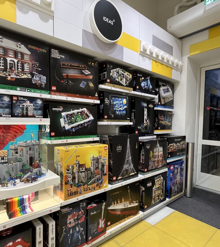 Mandesiden besøger LEGO Store Tivoli