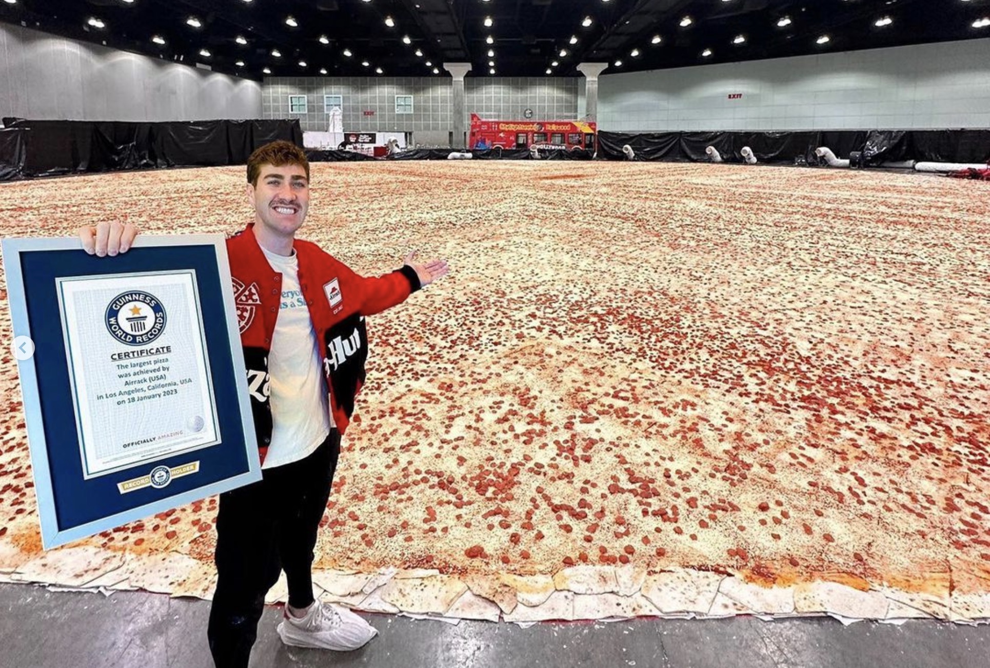 Ny Rekord Her Er Verdens St rste Pizza ny-rekord-her-er-verdens-st-rste-pizza