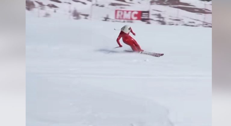 Simon er verdens hurtigste på ski: Kører 255 km/t